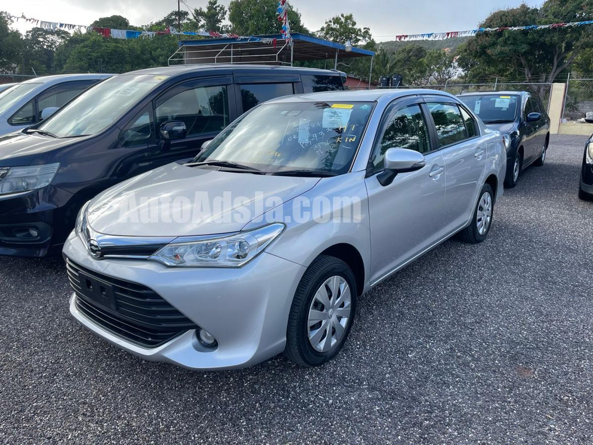 2017 Toyota AXIO