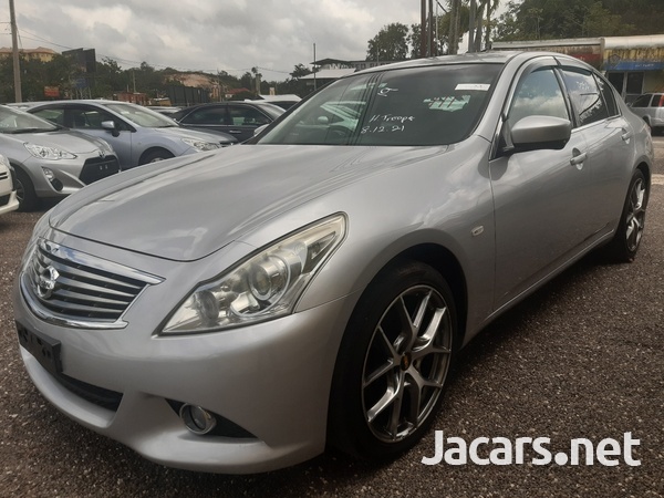 Nissan Skyline 2,5L 2013