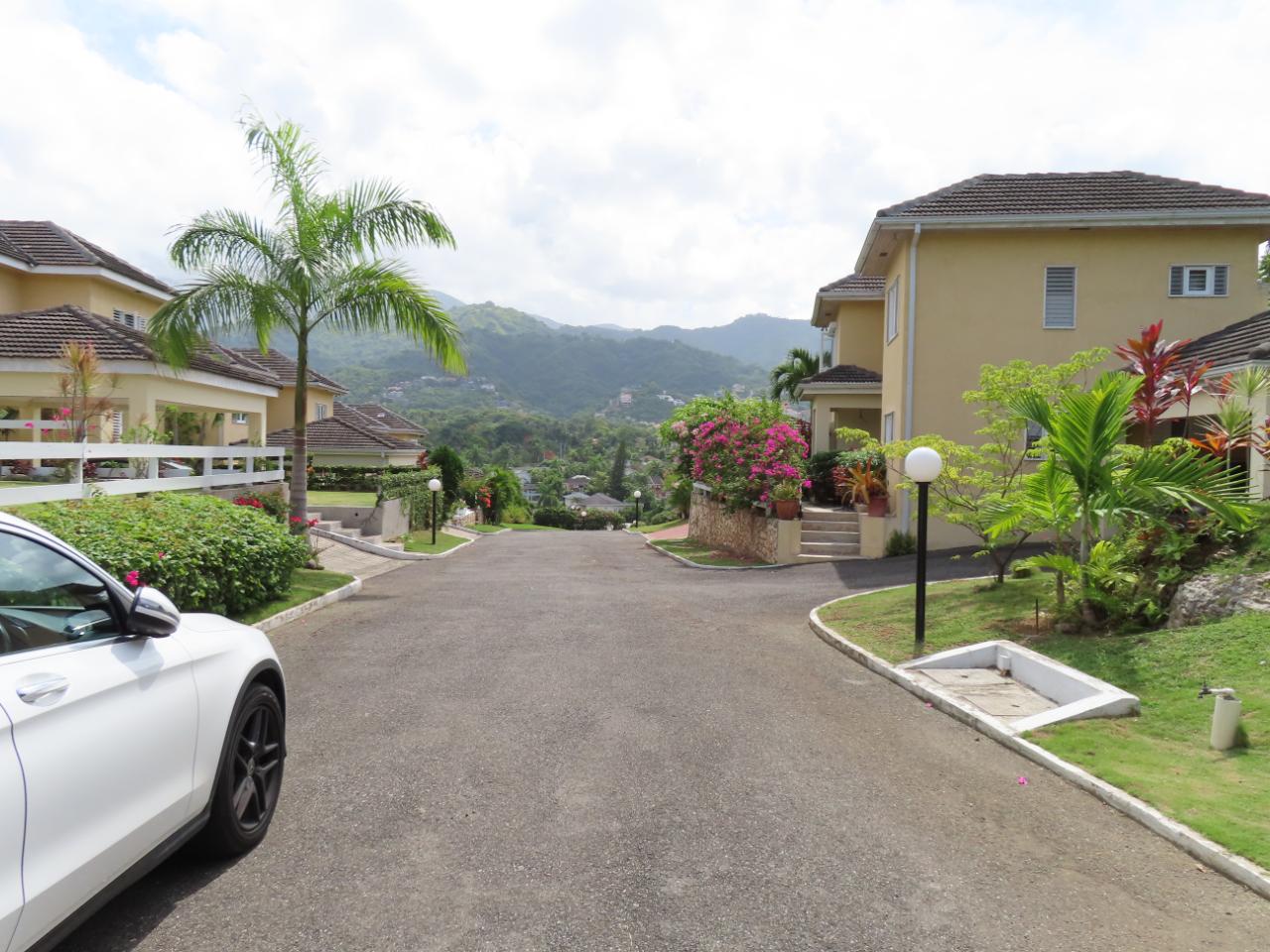 Townhouse for Rent   Kingston 8