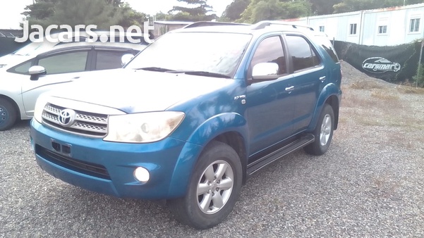 Toyota Fortuner 2,7L 2011