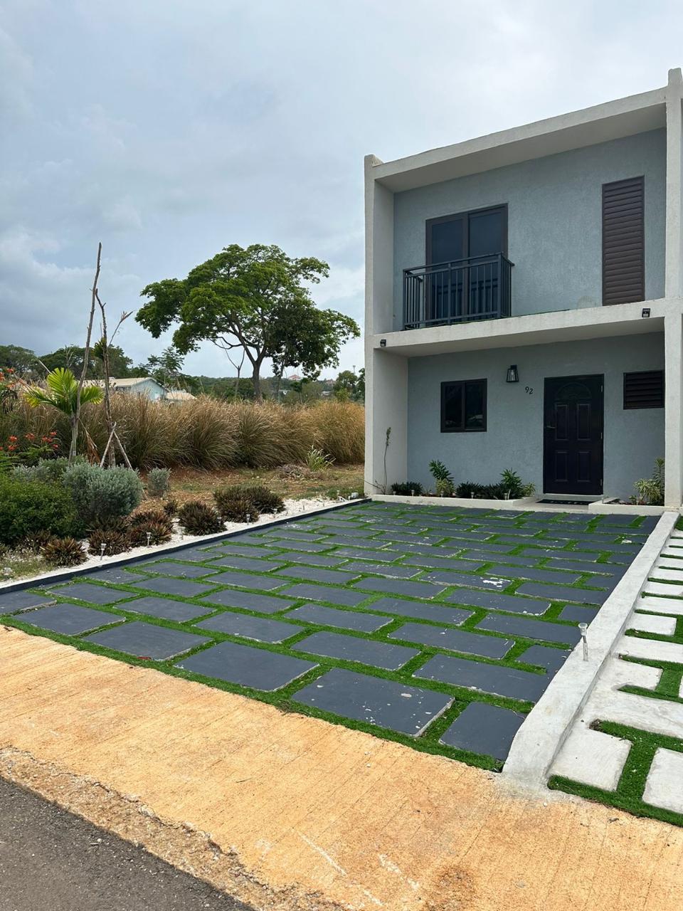 Townhouse for Rent   Discovery Bay