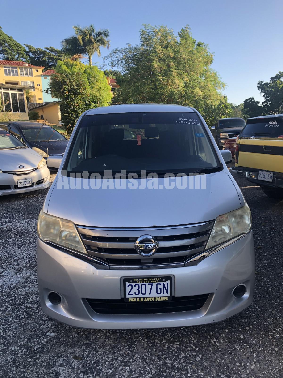 2010 Nissan SERENA