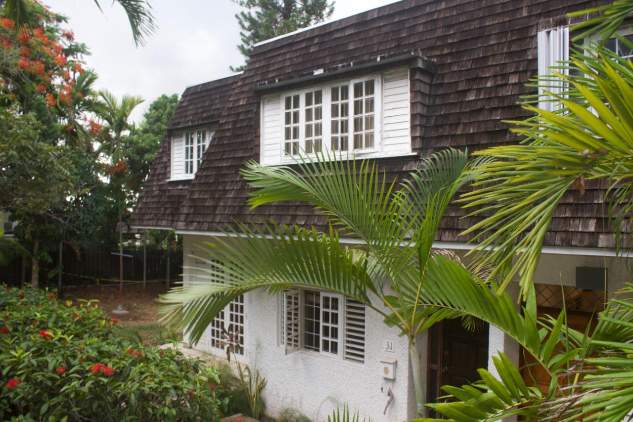 Townhouse for Sale   Kingston 6