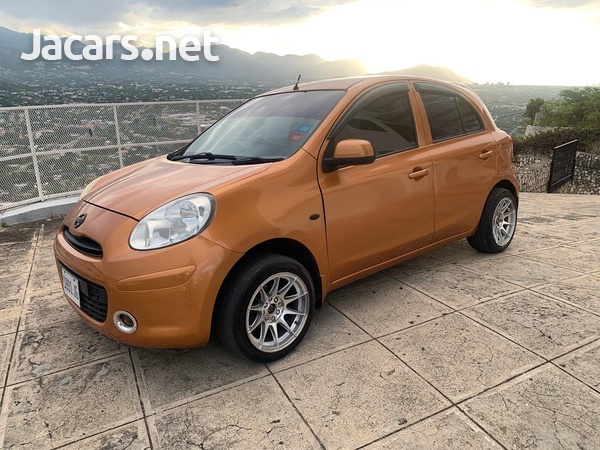 Nissan March 1,1L 2012