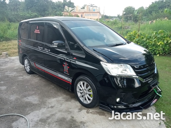 Nissan Serena 2,0L 2012