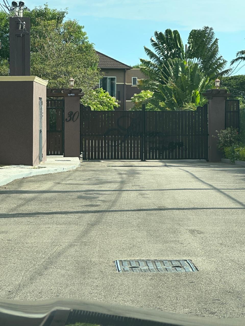 Apartment for Sale   Kingston 10
