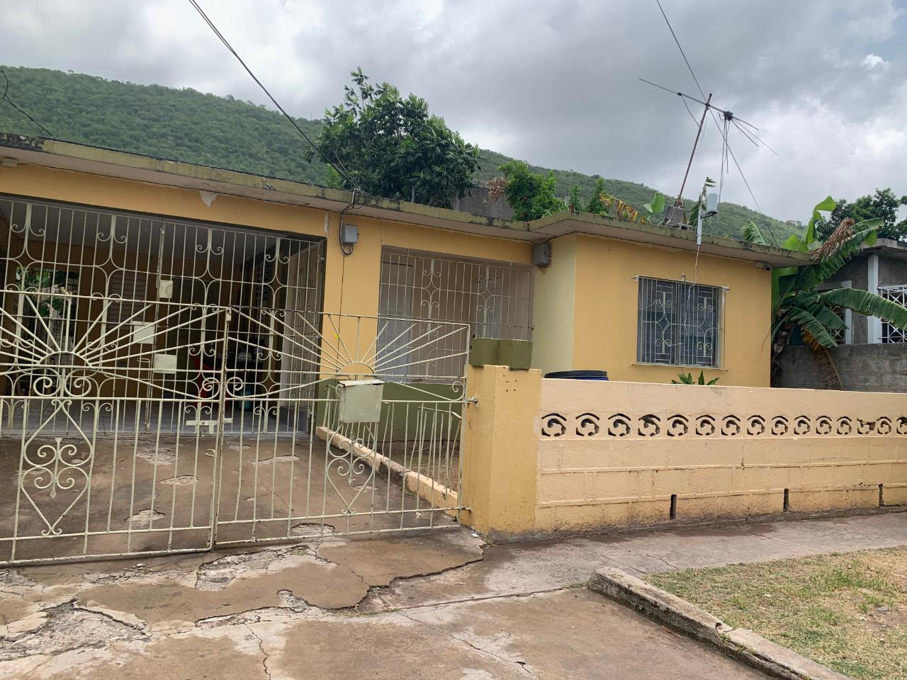 House for Sale   Kingston 20