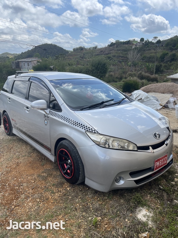 Toyota Wish 1,8L 2013