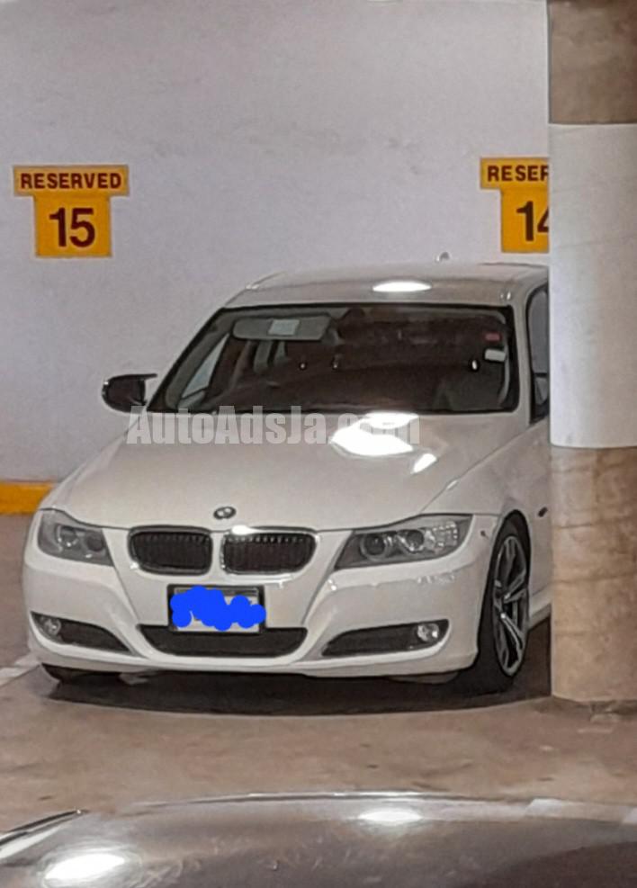 2011 BMW 320i