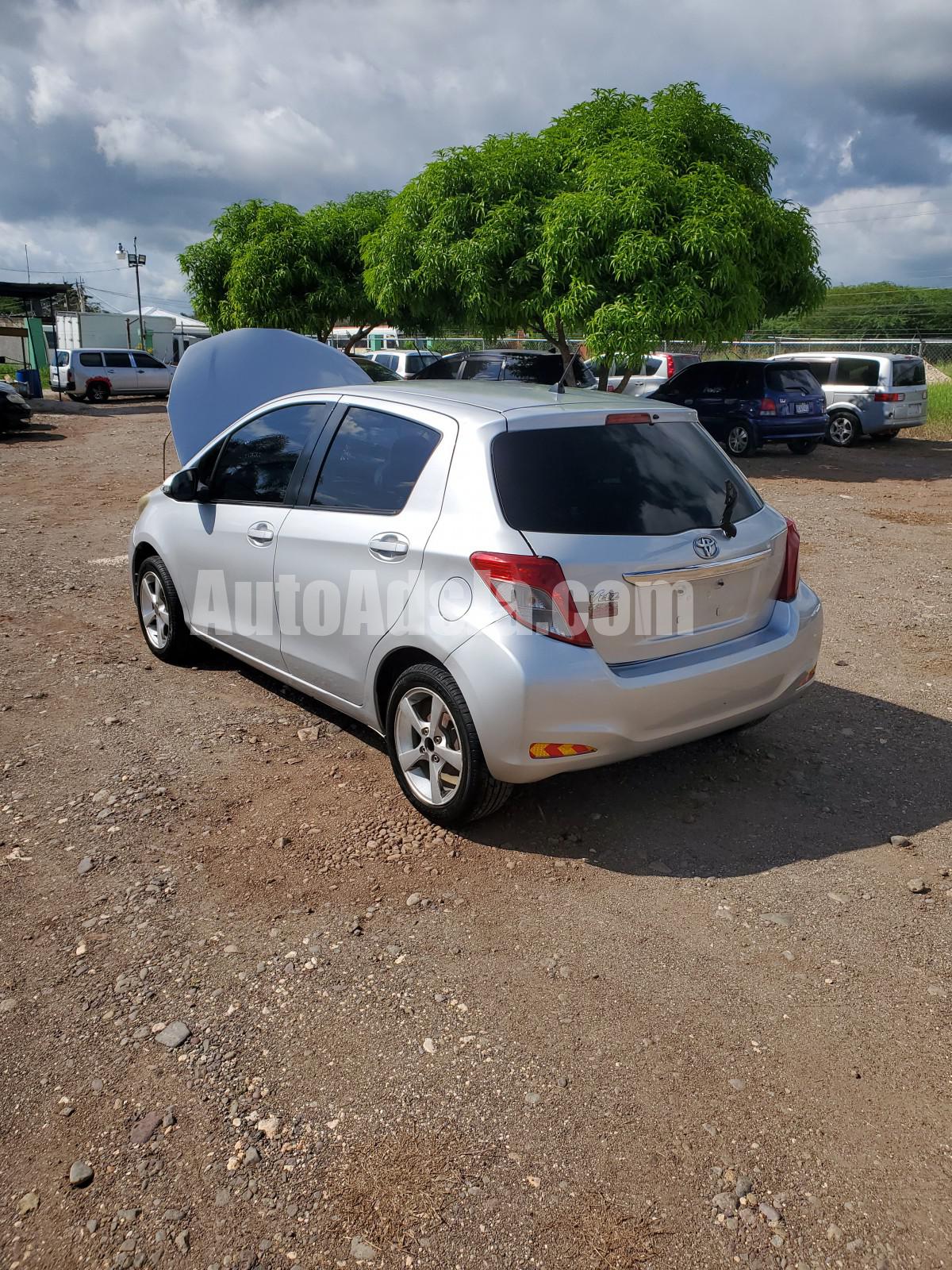 2012 Toyota Vitz