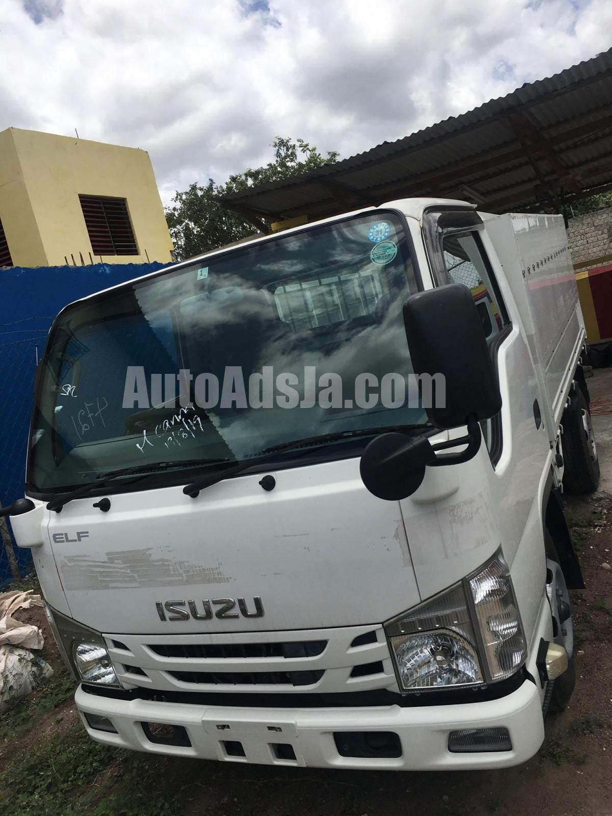 2015 Isuzu Elf