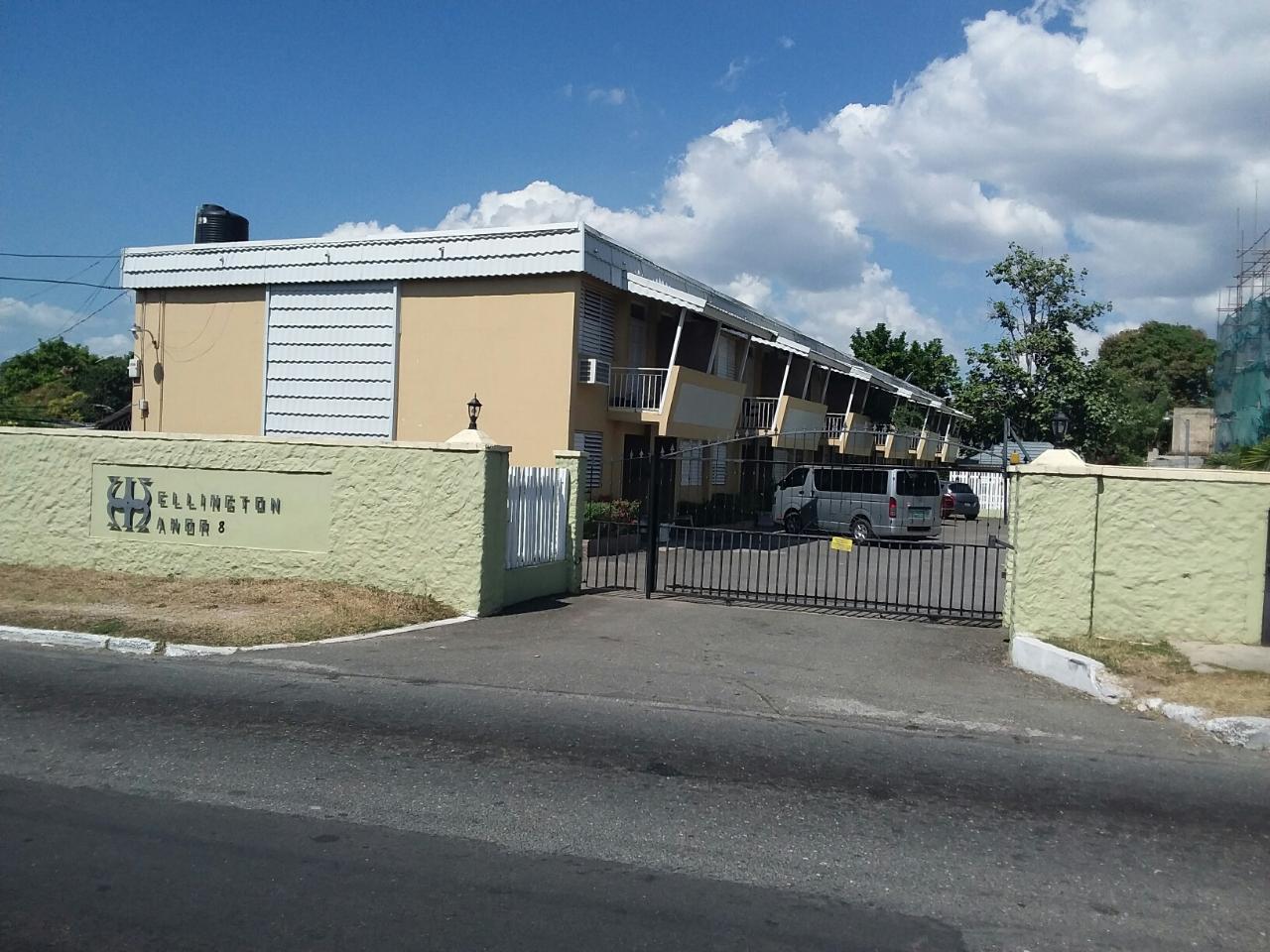 Townhouse for Rent   Kingston 6