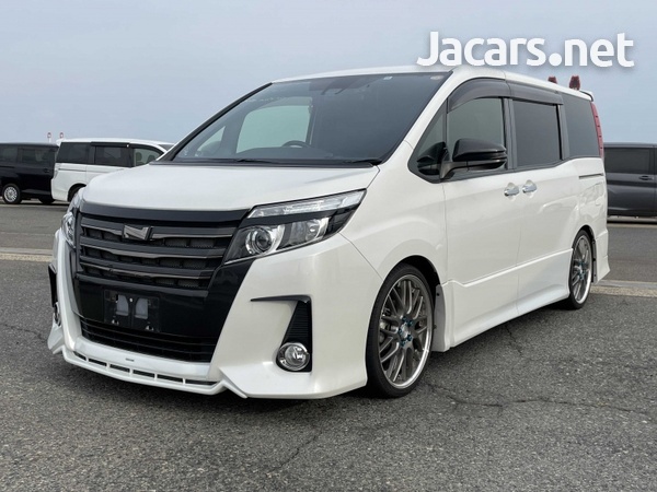 Toyota Noah 2,0L 2016