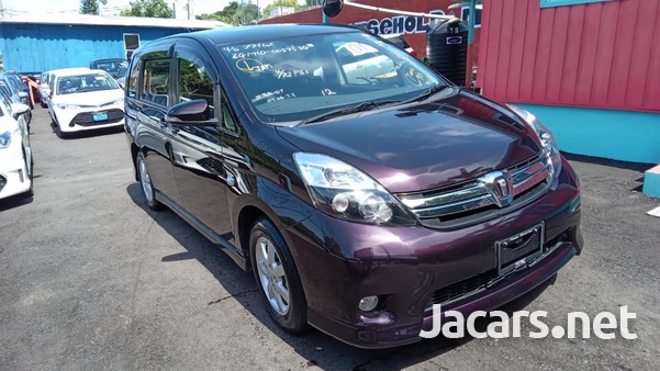 Toyota Isis 1,8L 2014
