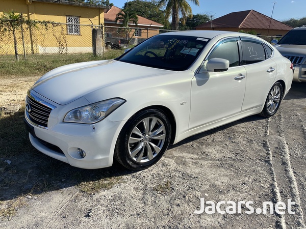 Nissan Fuga 3,7L 2013