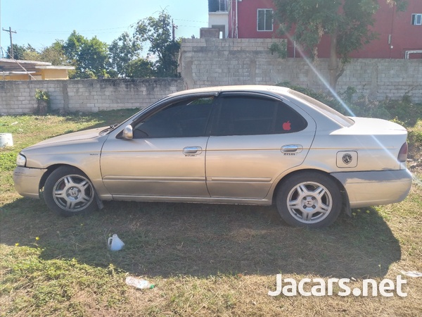 Nissan Sunny 0,5L 2004