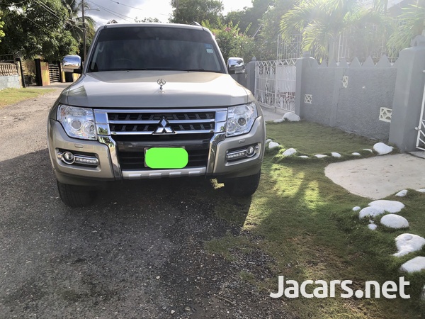 Mitsubishi Pajero 3,0L 2016
