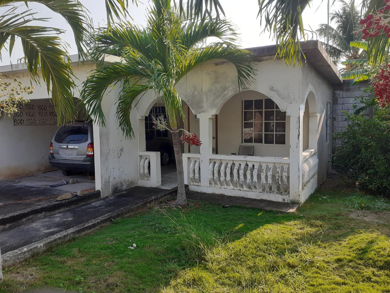 House for Sale   May Pen