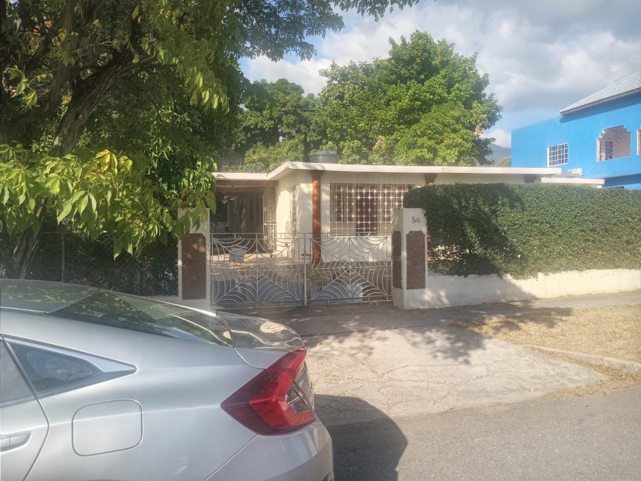 House for Sale   Kingston 6