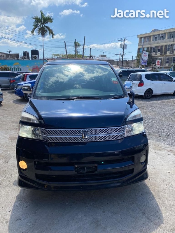Toyota Voxy 2,0L 2006