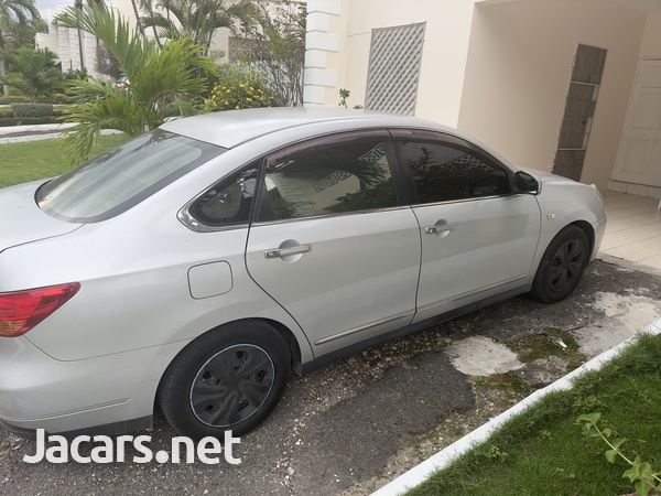 Nissan Bluebird 2,0L 2012