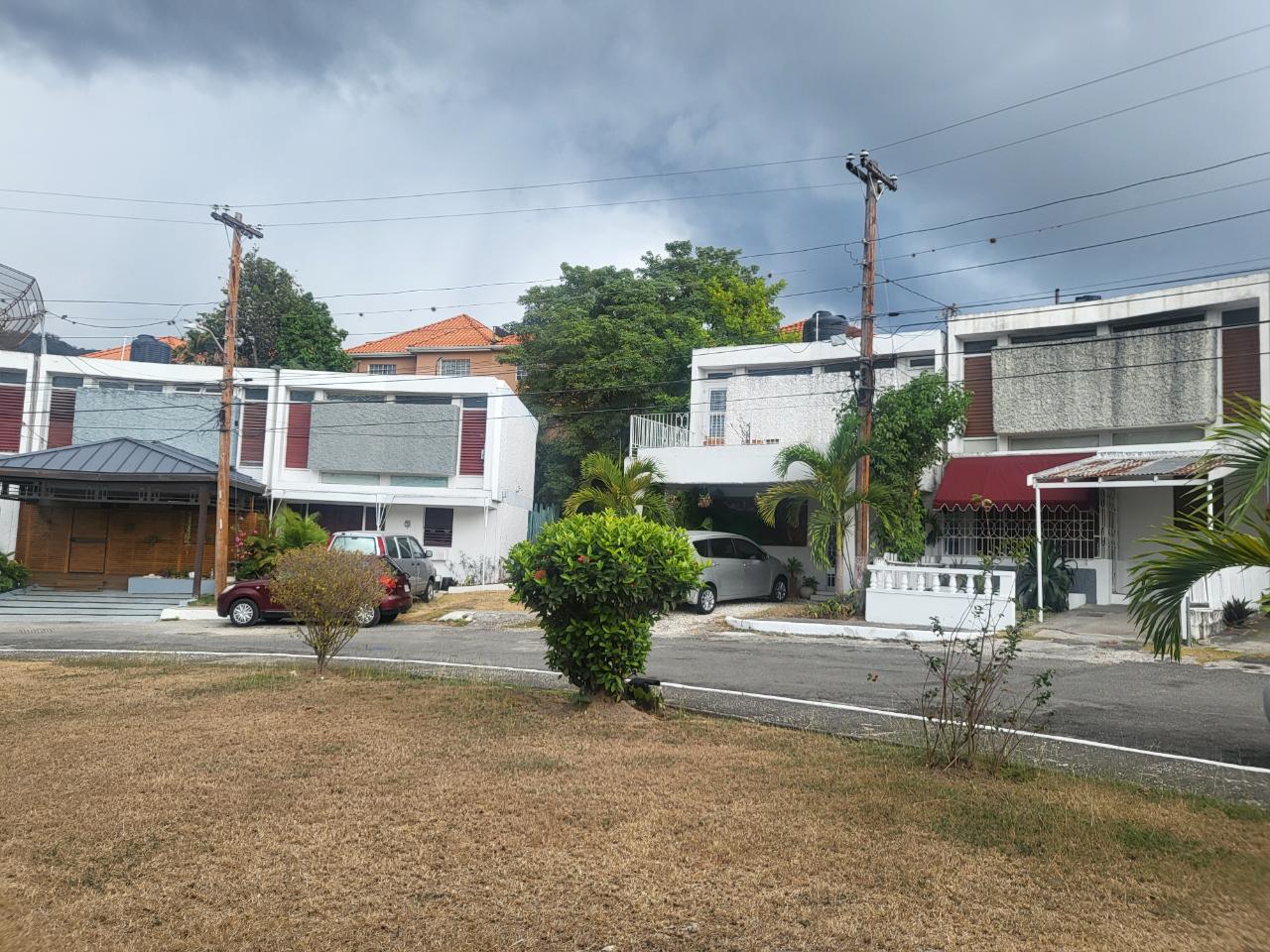 Townhouse for Sale   Kingston 6