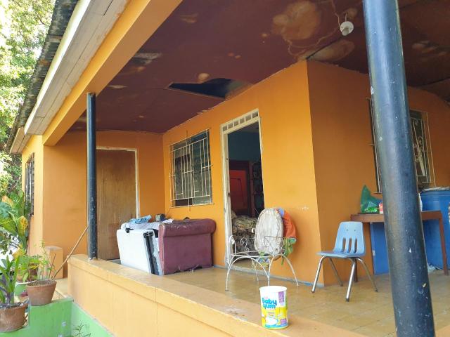 House for Sale   Kingston 13