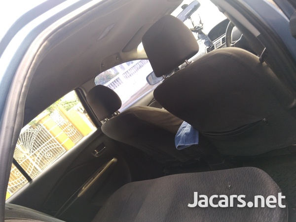 Toyota Yaris 1,2L 2010