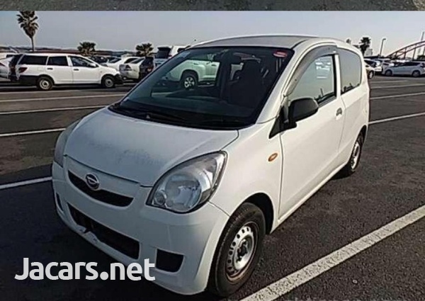 Daihatsu MIRA 1,0L 2015