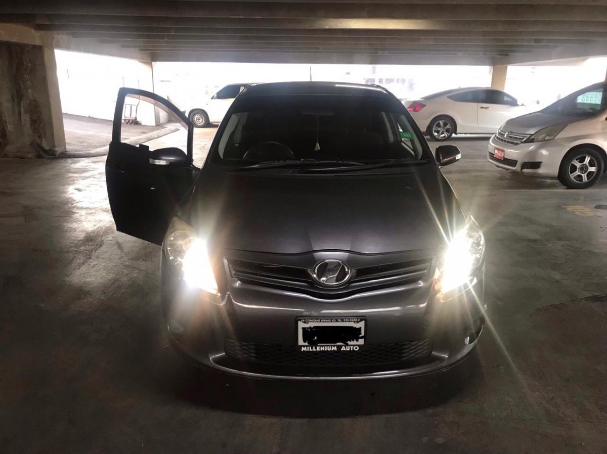 2010 Toyota Auris