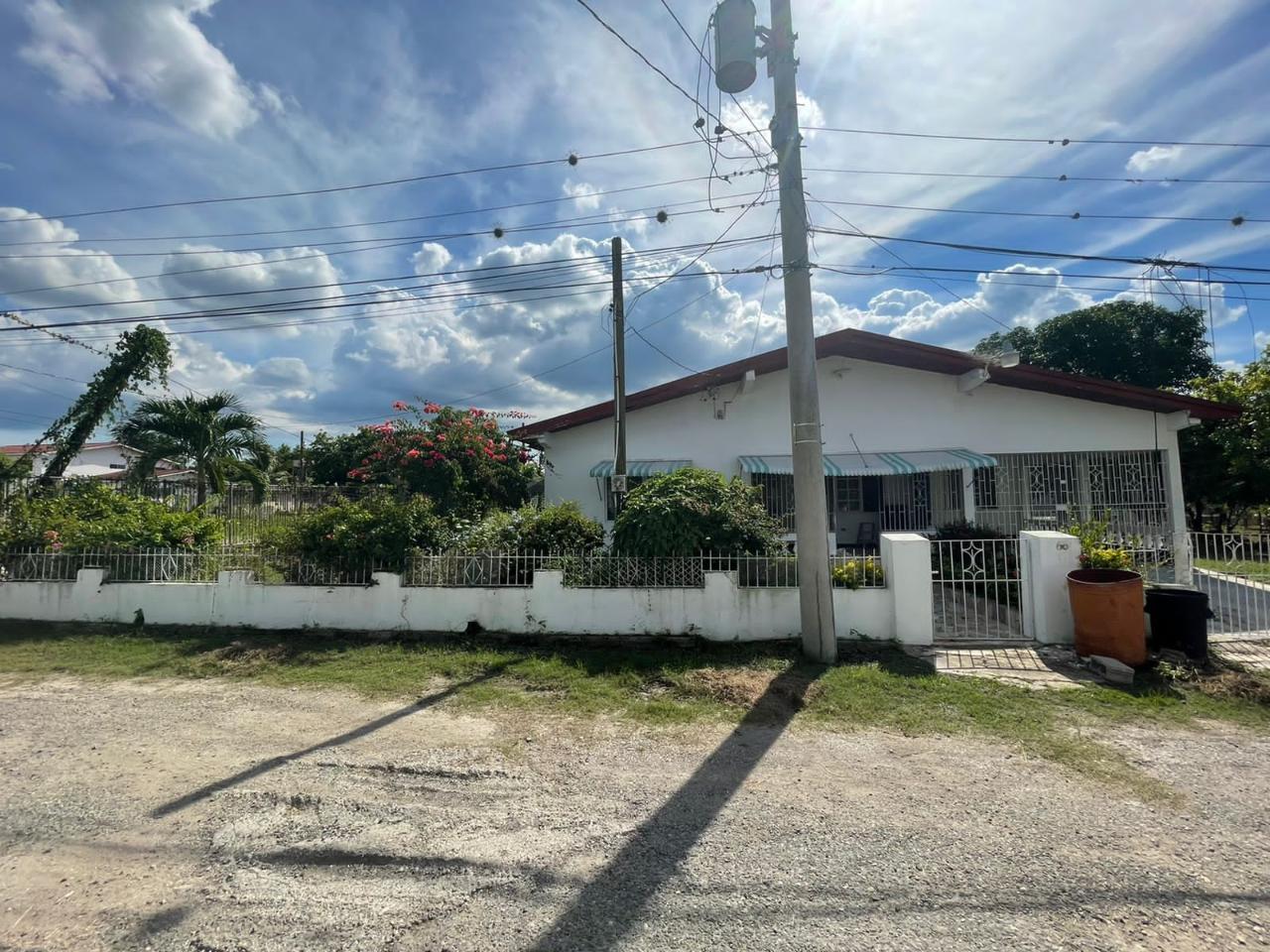 House for Sale   Osbourne Store