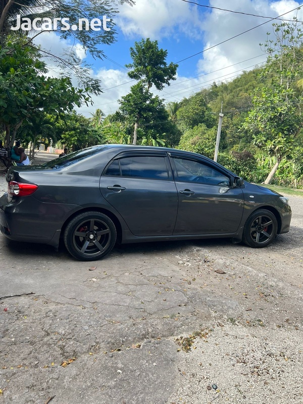 Toyota Corolla XLi 1,8L 2013