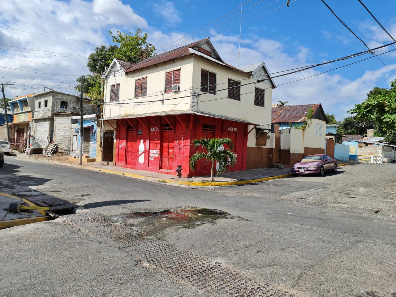 House for Sale   Kingston 1