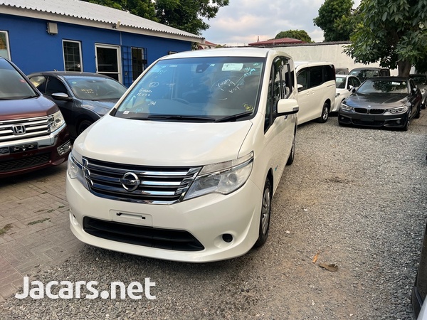 Nissan Serena 2,0L 2015