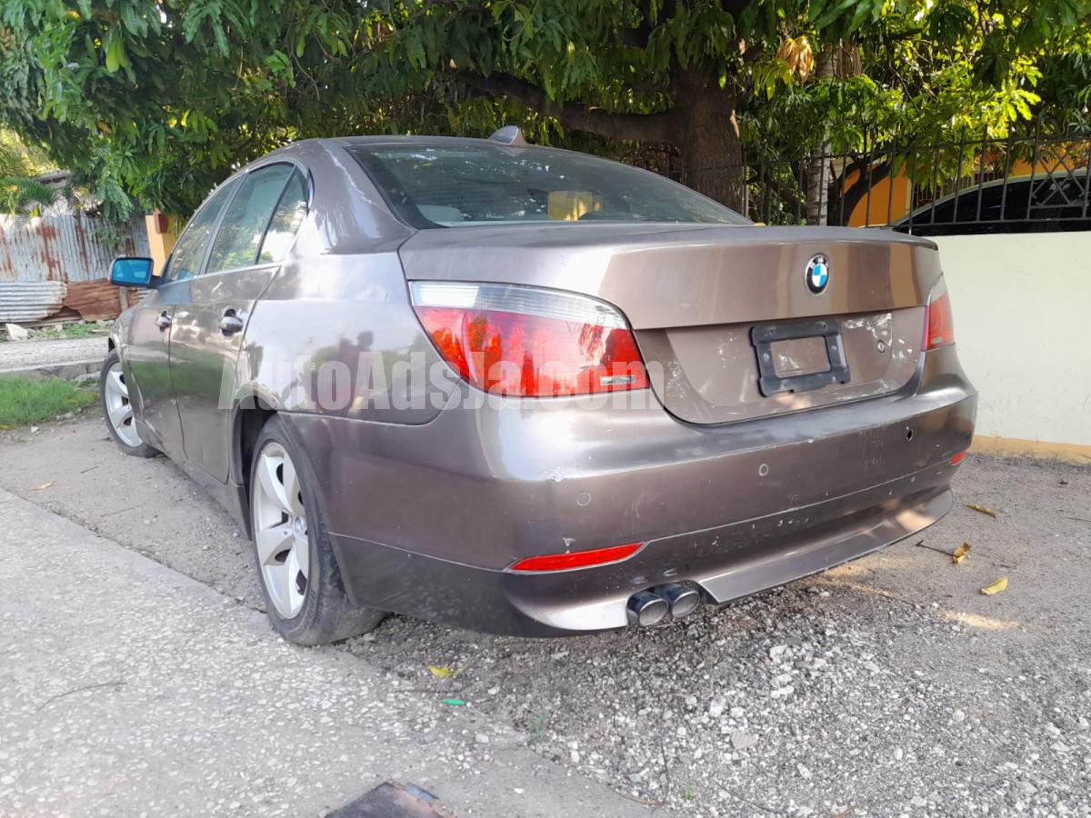 2005 BMW 530i