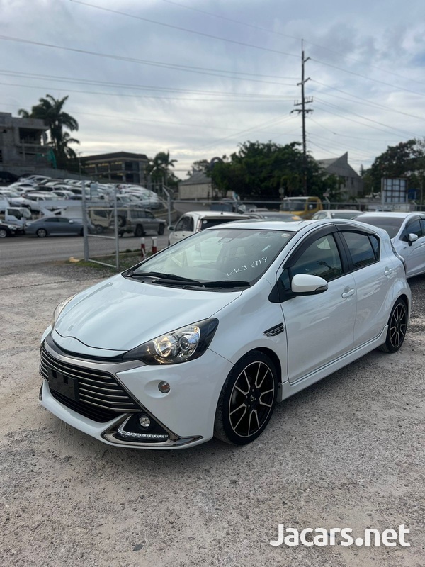 Toyota Aqua 1,5L 2016