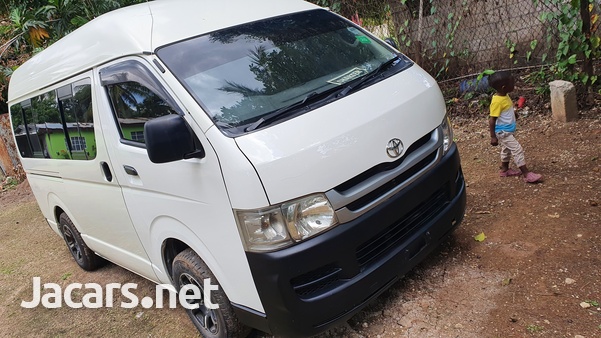 2010 Toyota Hiace