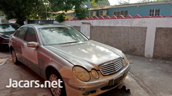 Mercedes-Benz E-Class 2,5L 2005