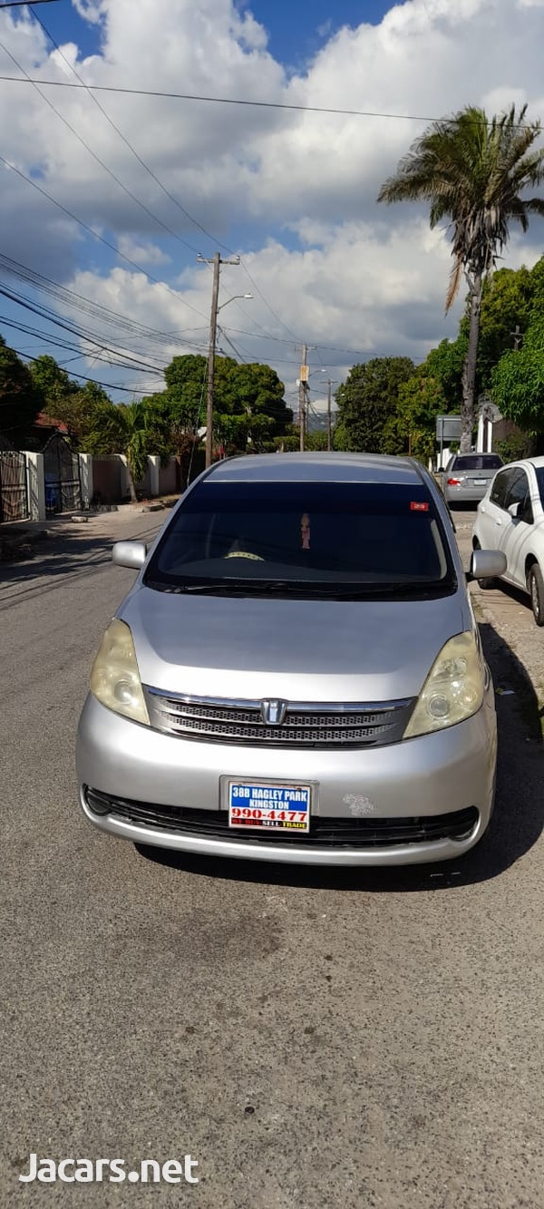 Toyota Isis 1,8L 2006