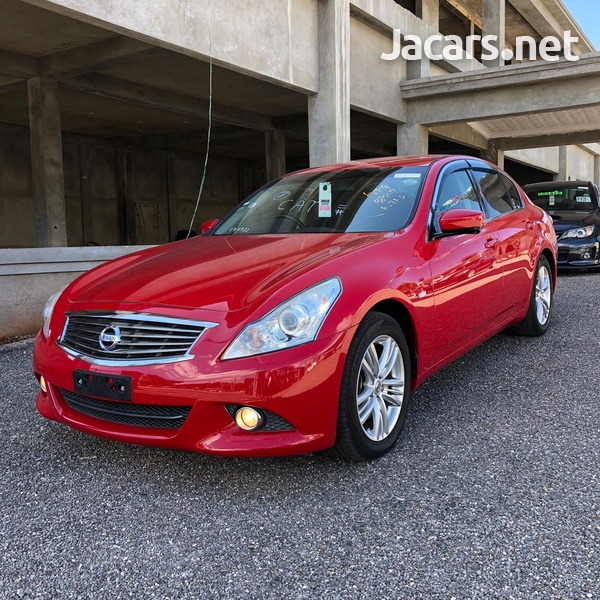 Nissan Skyline 2,5L 2013