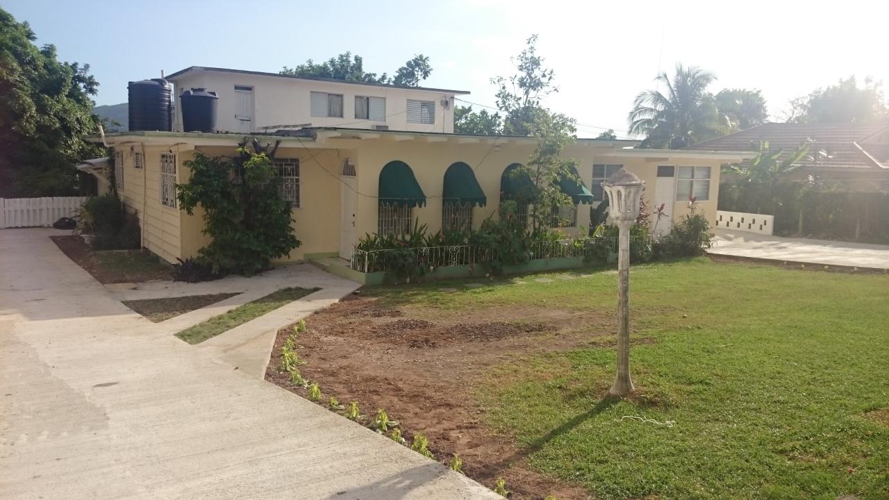 House for Sale   Kingston 6