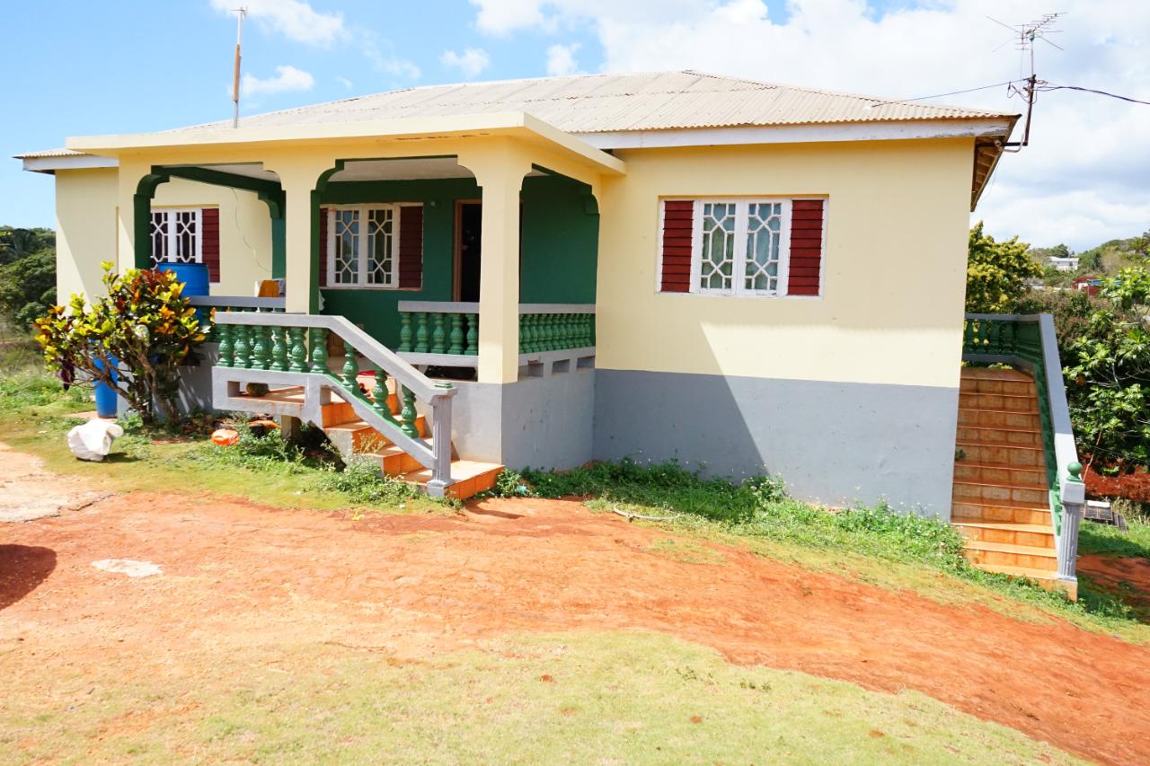 House for Sale   Junction