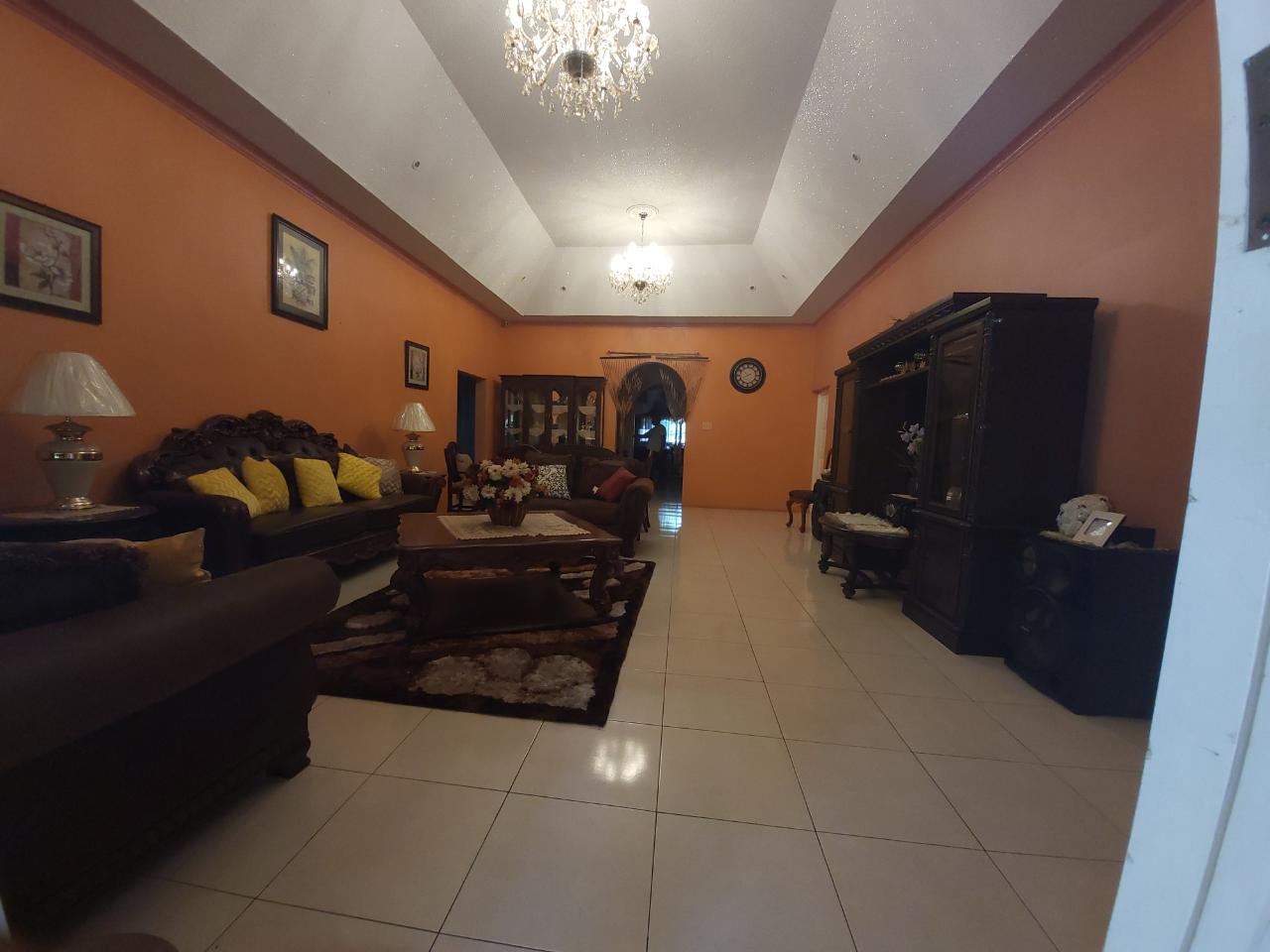 House for Rent   Kingston 19