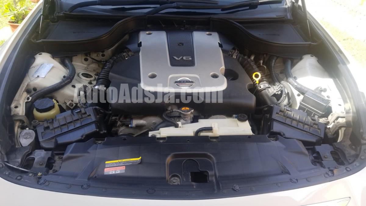 2011 Nissan Skyline