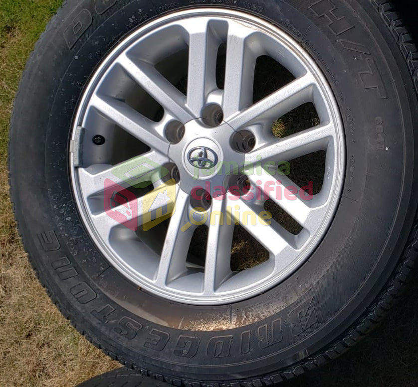 For Sale: 5 TOYOTA OEM WHEEL/HIACE/HILUX/FORTUNER 17 Inch