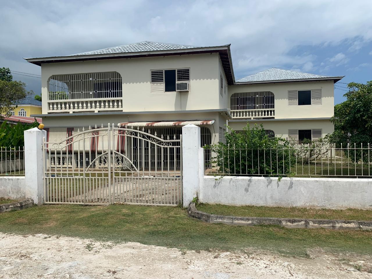 House for Sale   Savanna-La-Mar