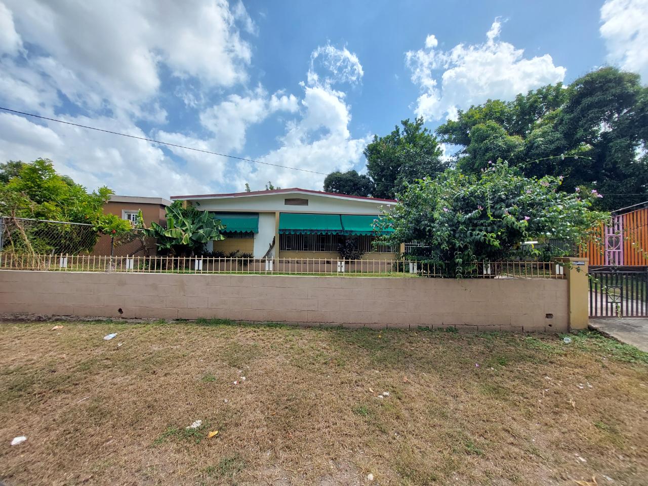House for Sale   Kingston 19