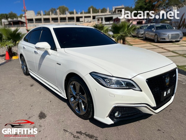 Toyota Crown 2,5L 2018