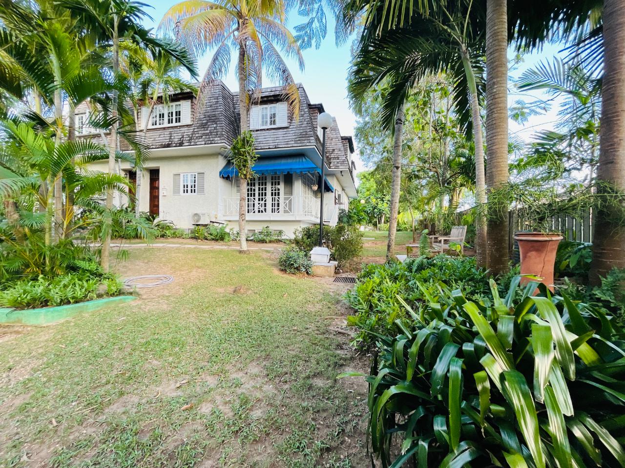 Townhouse for Rent   Kingston 6
