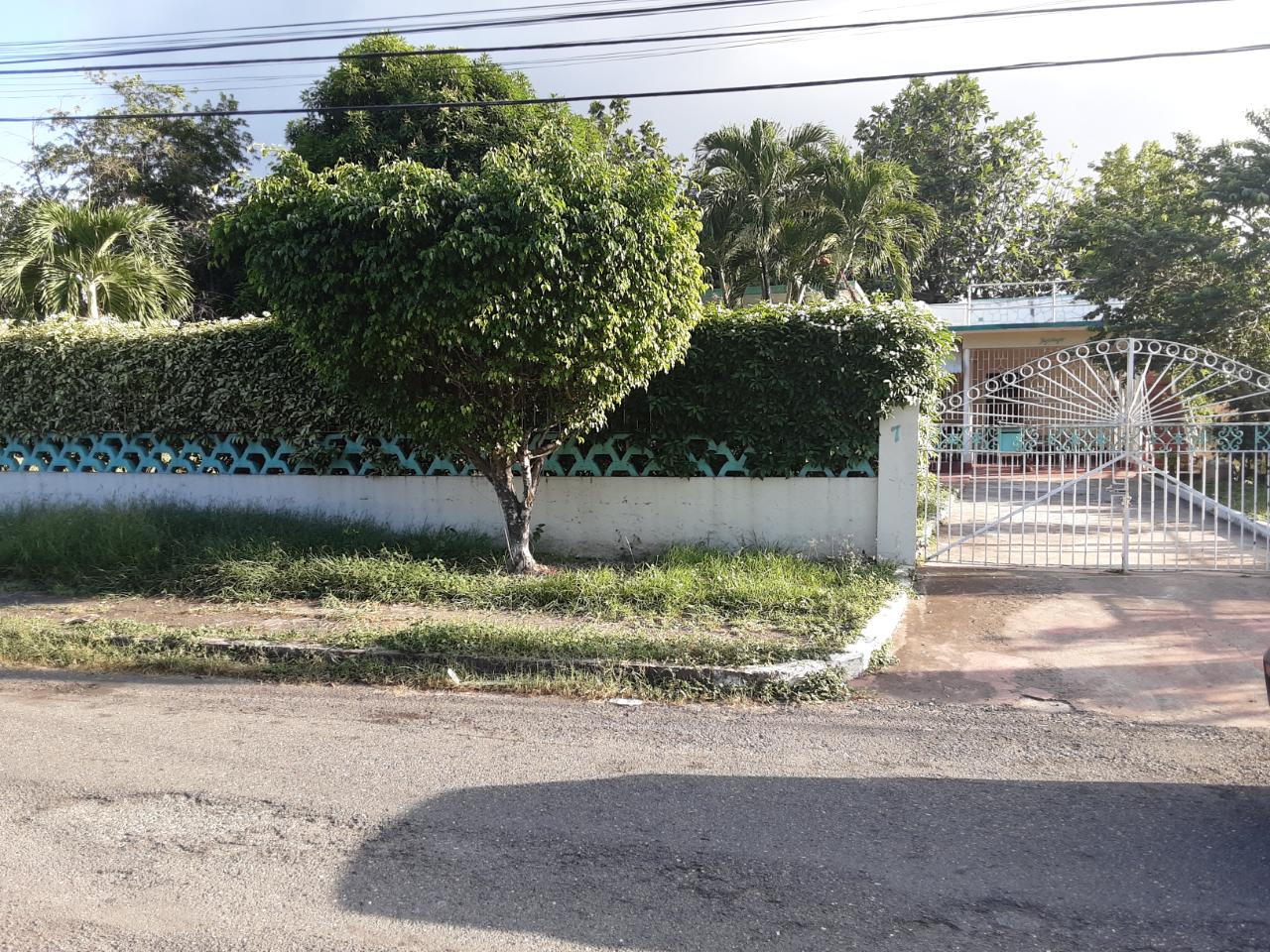 House for Sale   Kingston 19